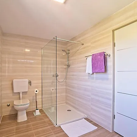 House With A Parking Space Kampor, Rab - 16357 Prázdninový dům Kampor