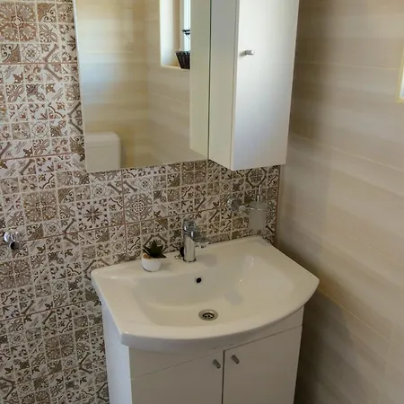 House With A Parking Space Kampor, Rab - 16357 Prázdninový dům *